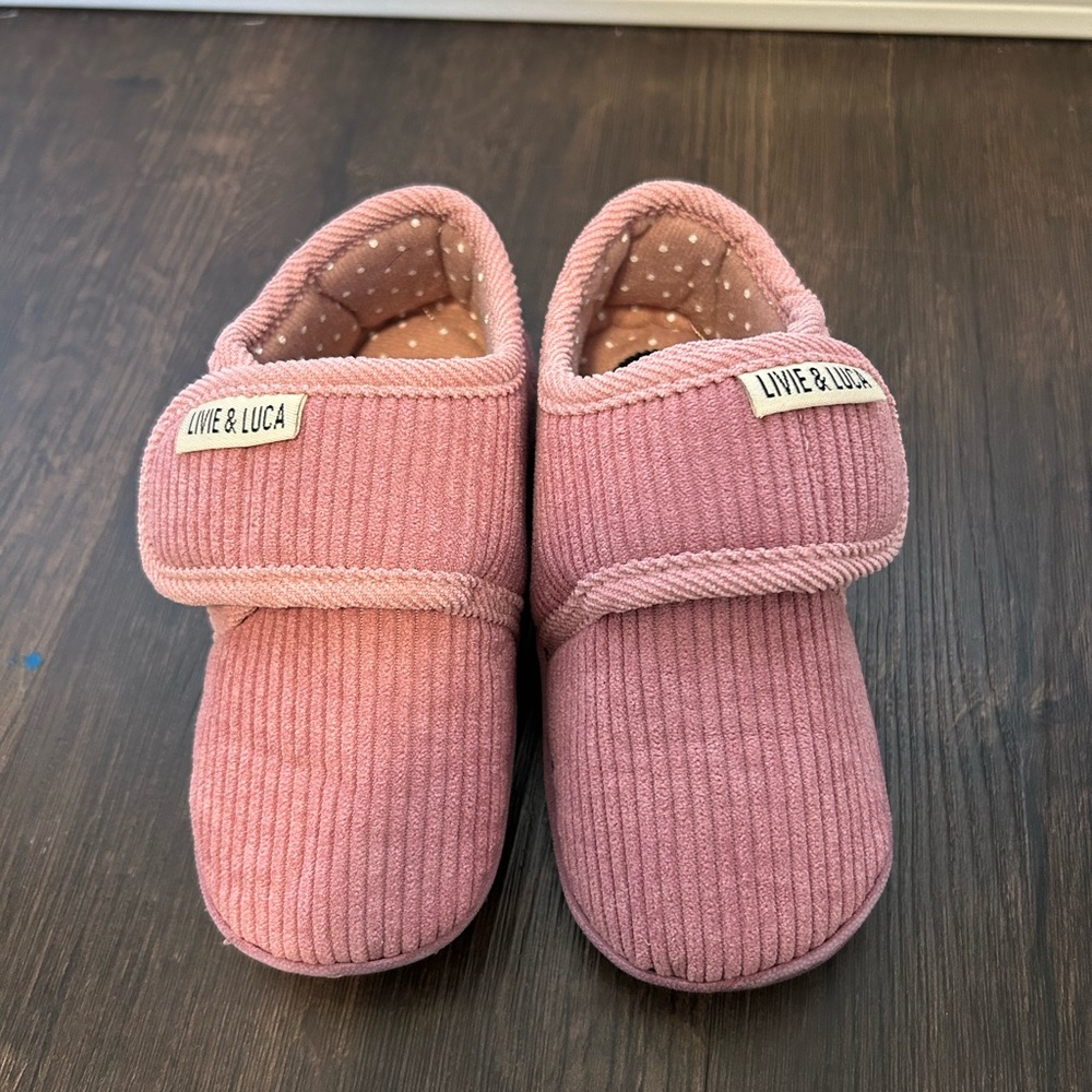 Livie & Luca hug slippers